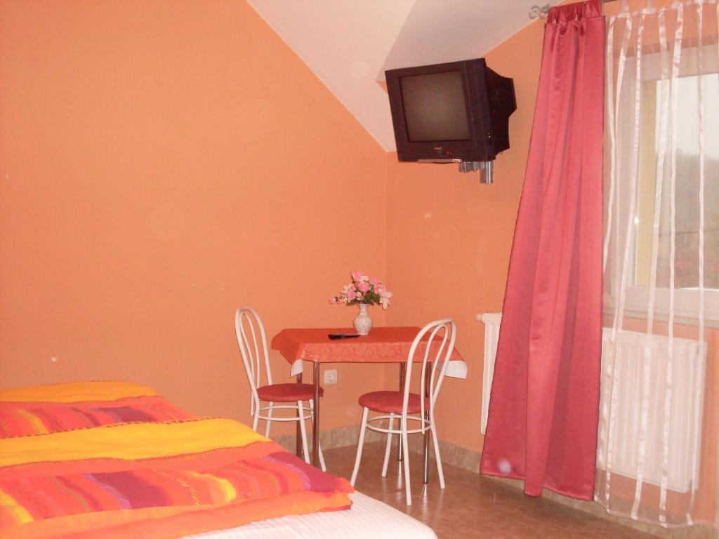 Eden Vendeghaz Hotel Mişcolţ Cameră foto