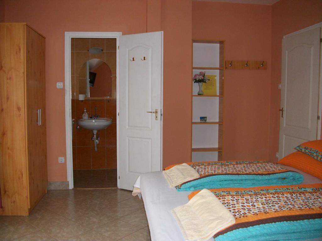 Eden Vendeghaz Hotel Mişcolţ Cameră foto