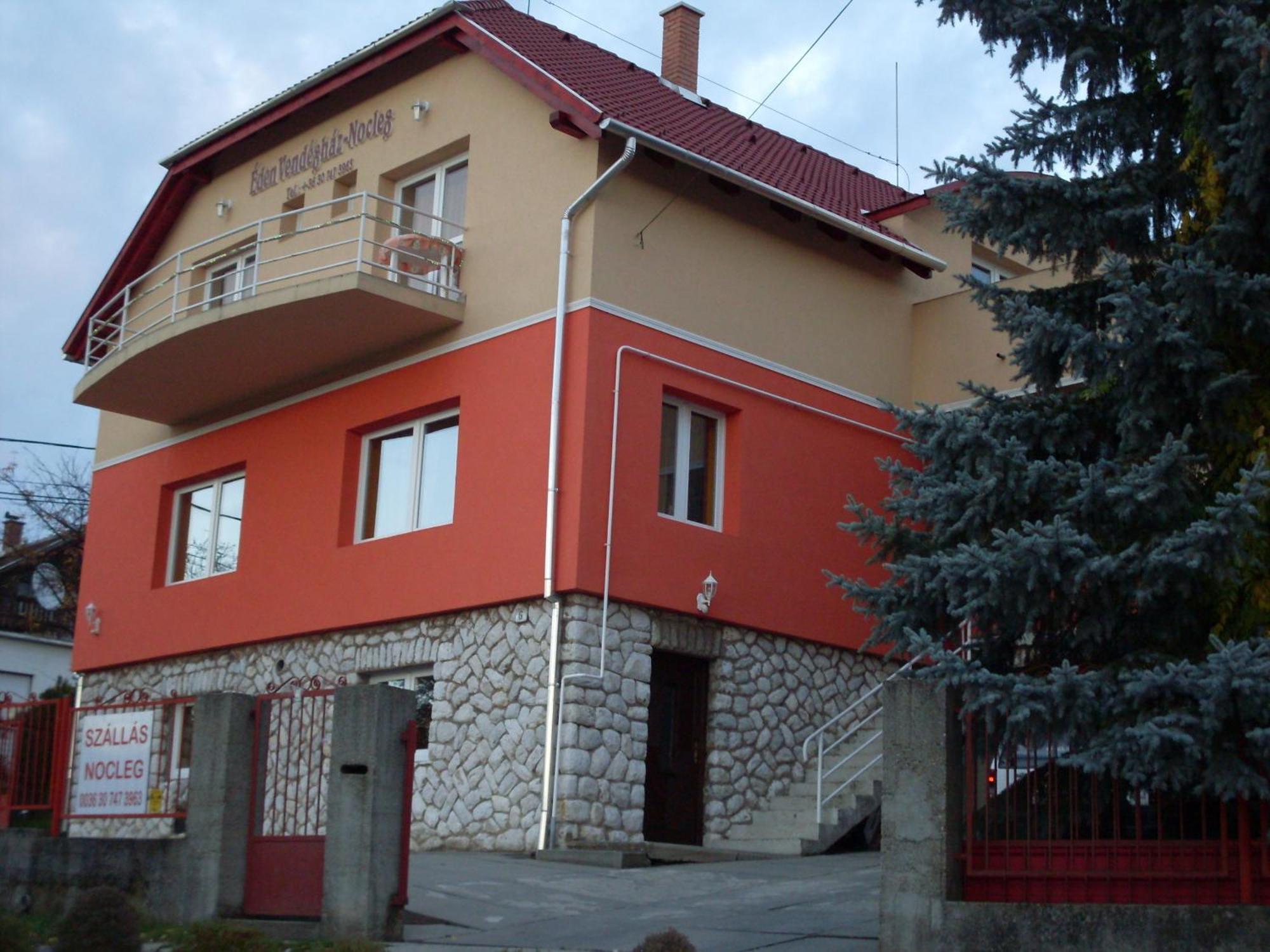 Eden Vendeghaz Hotel Mişcolţ Exterior foto