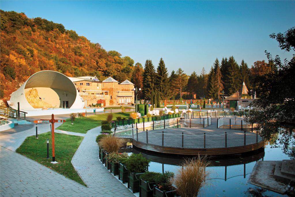 Eden Vendeghaz Hotel Mişcolţ Exterior foto