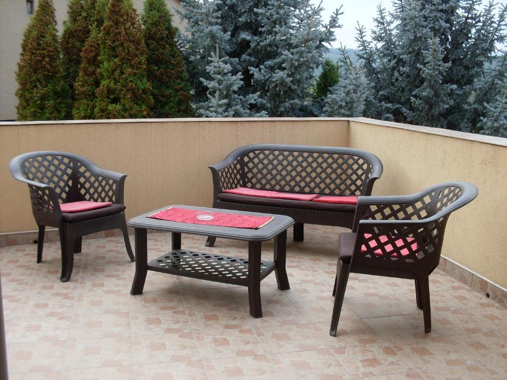 Eden Vendeghaz Hotel Mişcolţ Exterior foto